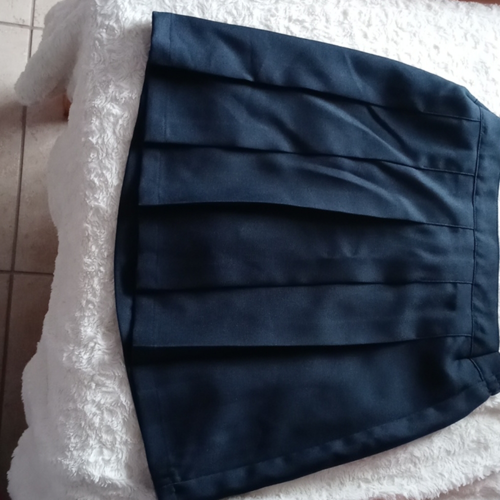 A school skirt 12.5 plus